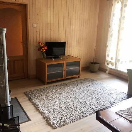 3 Magamistoaga Korter Kesklinna Lahedal *