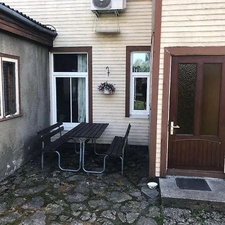 3 Magamistoaga Korter Kesklinna Lahedal