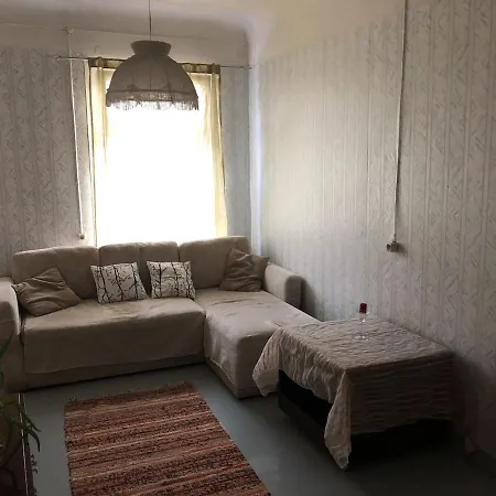 3 Magamistoaga Korter Kesklinna Lahedal Appartement