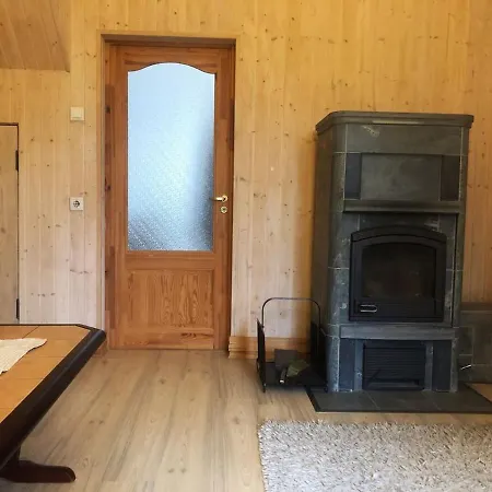 3 Magamistoaga Korter Kesklinna Lahedal